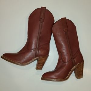 FRYE pull-on cowboy boots Sz 6B